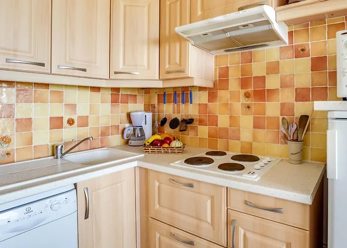 Le Sunset-cap Sud-12 By Interhome Appartement *